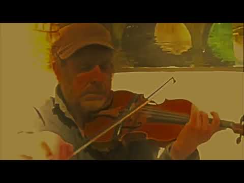 Improvisatie en soundscape door Max Swagemakers – viool, live sessie